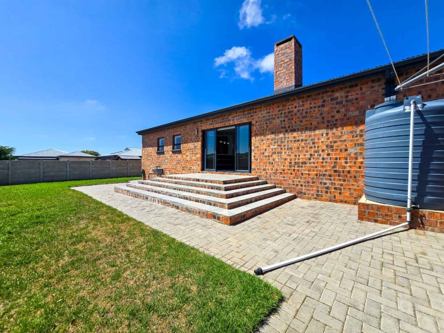 3 Bedroom Property for Sale in Stilbaai Wes Western Cape